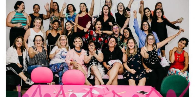Facilitadora do Empoderamento Feminino oferece Confiança e Autoestima para as mulheres do Litoral Norte