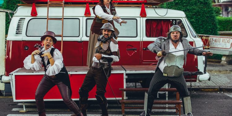 Espaço Cultural Circo Navegador abre programação de 2023 com cinema, teatro, biblioteca e aula pública sobre rumos do Brasil