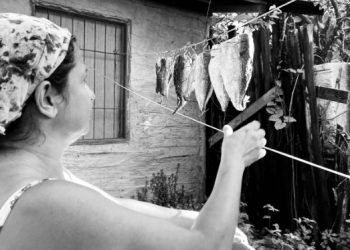 Filme ‘Salga’ sobre memória alimentar caiçara terá exibições públicas em São Sebastião (26, 27 e 28/10)
