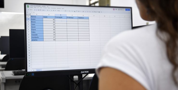 UNITAU abre inscrições para novos cursos de extensão nas áreas da saúde e bem-estar, arte e cultura, direitos humanos e inovação e negócios